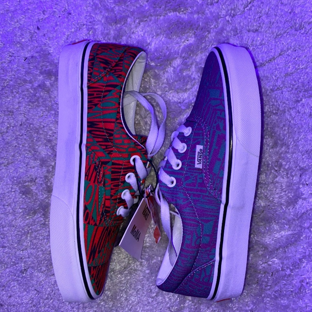 Vans - Picture 3 of 3